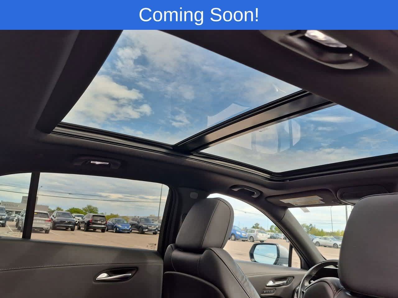 Used 2024 Cadillac XT4 Premium Luxury w/ Cold Weather Package AWD/4WD image 22
