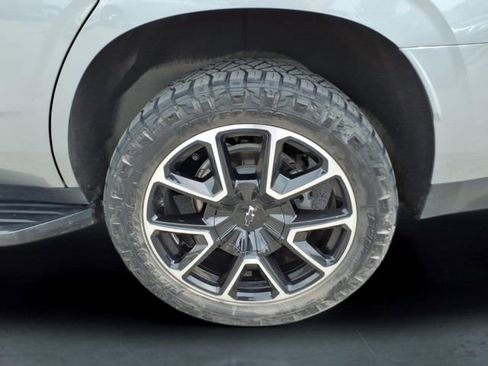 Used 2023 Chevrolet Tahoe RST w/ Luxury Package AWD/4WD image 14