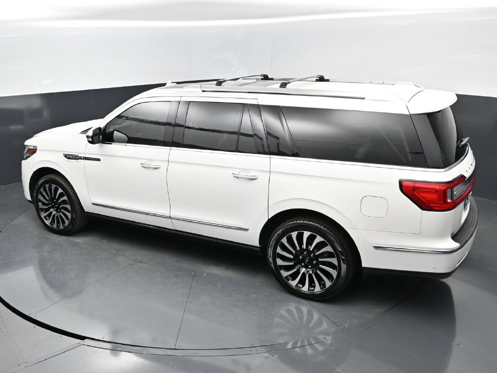 Used 2021 Lincoln Navigator L Black Label w/ Cargo Convenience Package AWD/4WD image 31