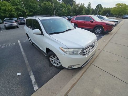 Used 2013 Toyota Highlander SE AWD/4WD image 7