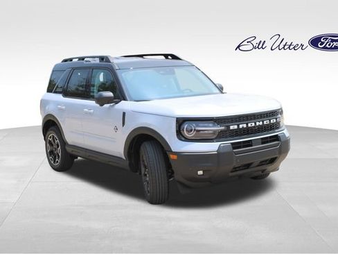 New 2026 Ford Bronco Sport Outer Banks w/ Outer Banks Tech Package+ AWD/4WD image 2