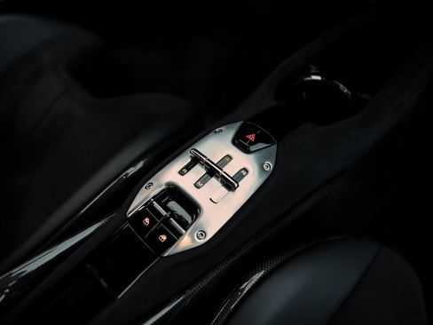 Used 2021 Ferrari SF90 Stradale image 37