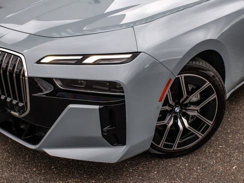 Used 2025 BMW 740i xDrive image 49