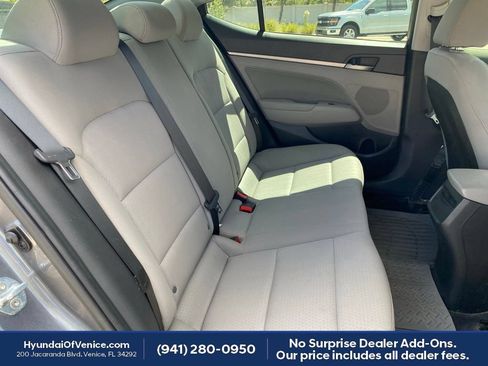 Used 2018 Hyundai Elantra Value Edition FWD image 19