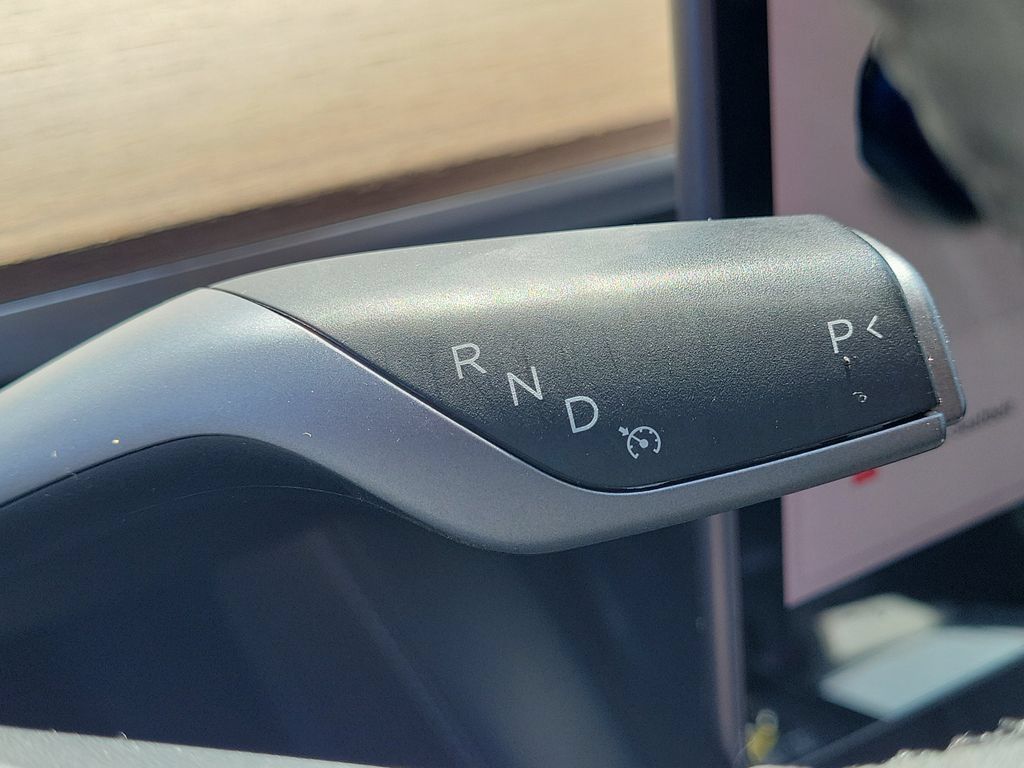 Used 2021 Tesla Model Y 2WD image 26
