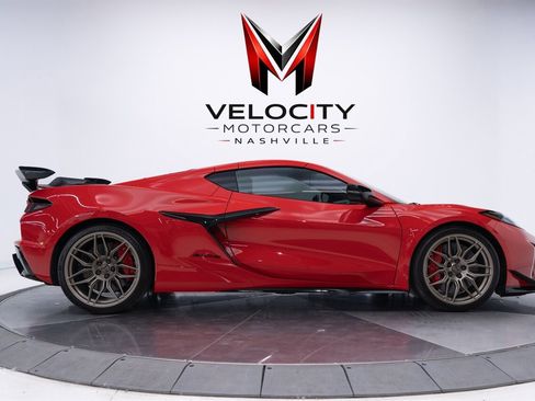 Used 2026 Chevrolet Corvette Z06 w/ Z07 Performance Package RWD image 5
