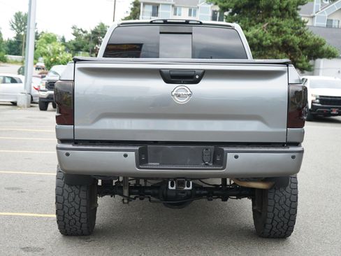 Used 2017 Nissan Titan SV AWD/4WD image 4