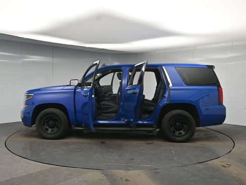 Used 2017 Chevrolet Tahoe 4WD w/ Remote Keyless Entry Package image 45