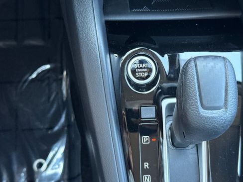 New 2025 Nissan Versa SV w/ Trunk Package image 21