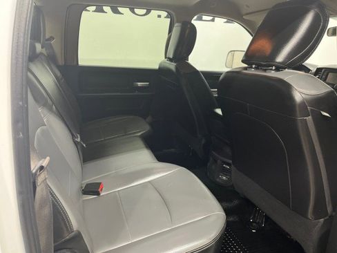 Used 2019 RAM 2500 Tradesman w/ Chrome Appearance Group AWD/4WD image 30