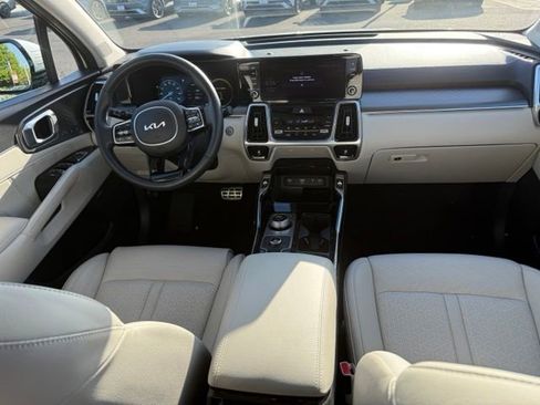 Used 2023 Kia Sorento SX Prestige AWD/4WD image 13