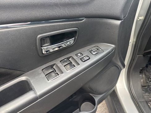 Used 2022 Mitsubishi Outlander Sport ES image 10