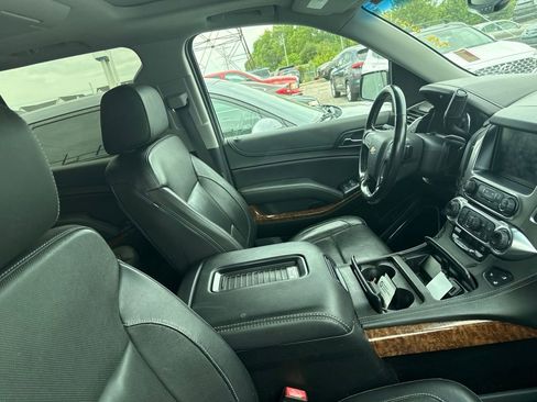 Used 2019 Chevrolet Tahoe Premier AWD/4WD image 15