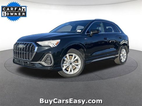 Used 2024 Audi Q3 2.0T Premium image 1