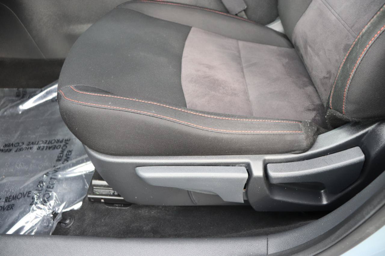 Used 2025 Nissan Sentra SR w/ Midnight Edition FWD image 43