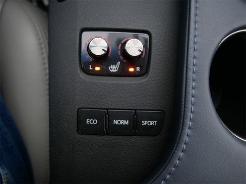 Used 2015 Toyota Avalon XLE Touring image 20