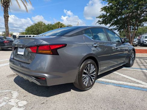 Used 2023 Nissan Altima 2.5 SV FWD image 6