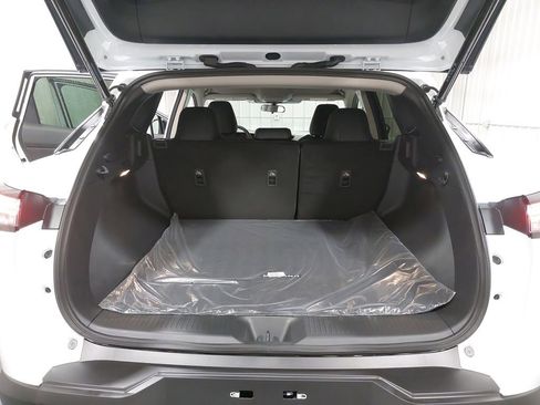 New 2025 Nissan Murano SV image 12