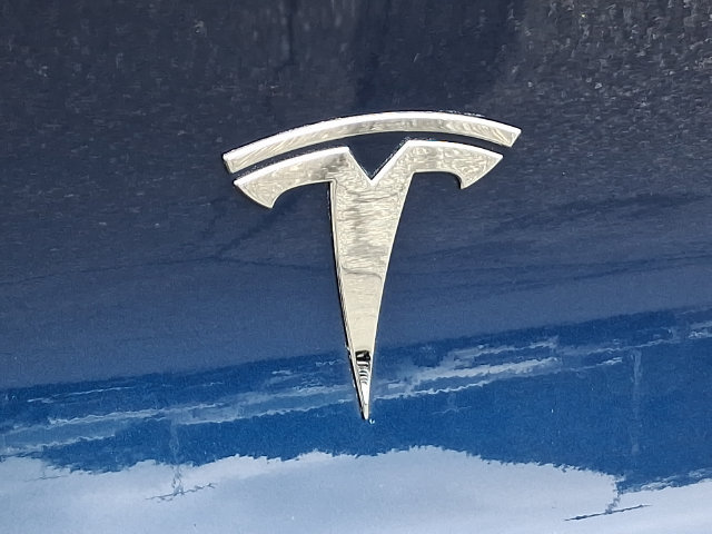 Used 2022 Tesla Model Y Performance AWD/4WD image 27