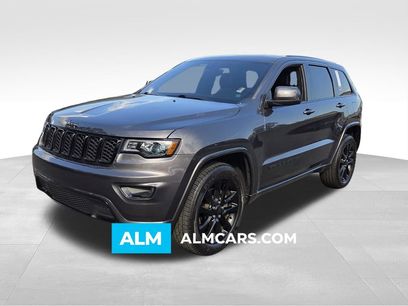 Used 2017 Jeep Grand Cherokee Altitude