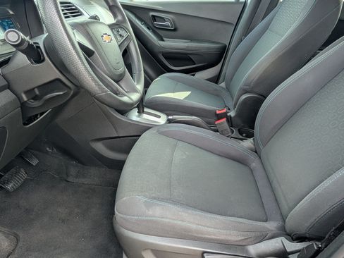 Used 2016 Chevrolet Trax LS w/ LPO, Protection Package FWD image 12