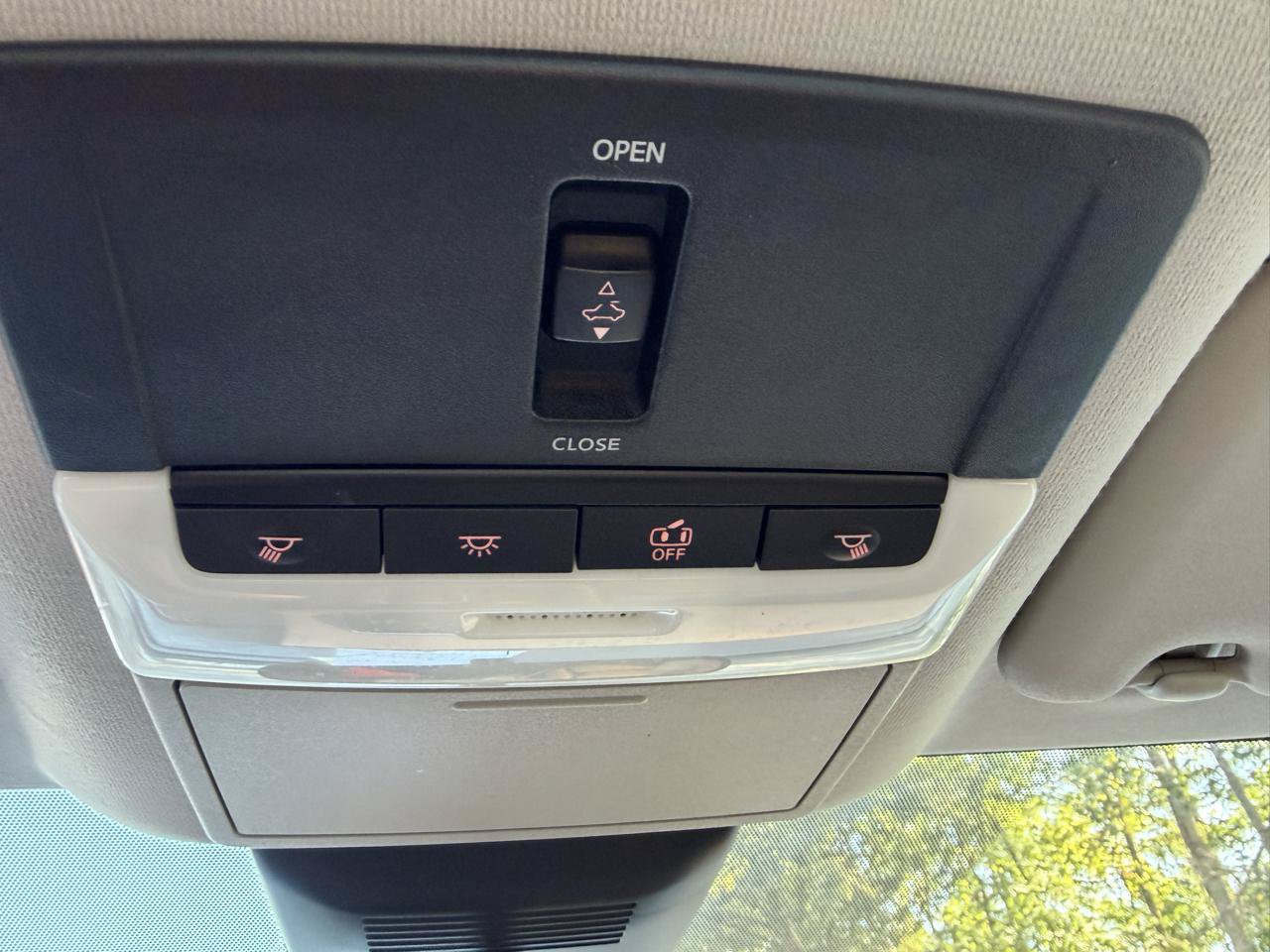 Used 2020 Nissan Sentra SV w/ SV Premium Package FWD image 19