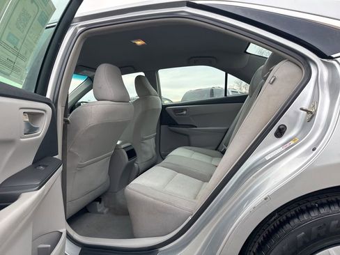 Used 2015 Toyota Camry LE image 26