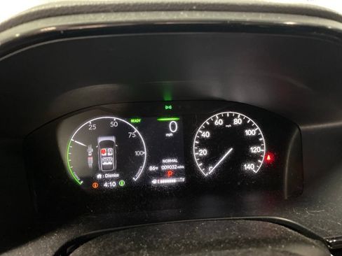Used 2023 Honda CR-V Sport Touring image 4