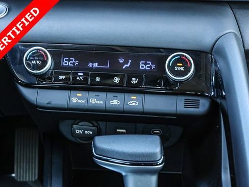 Used 2025 Hyundai Elantra Hybrid FWD image 15