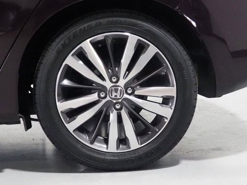 Used 2015 Honda Fit EX image 37