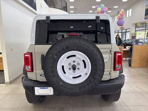 New 2026 Ford Bronco Heritage Edition image 8