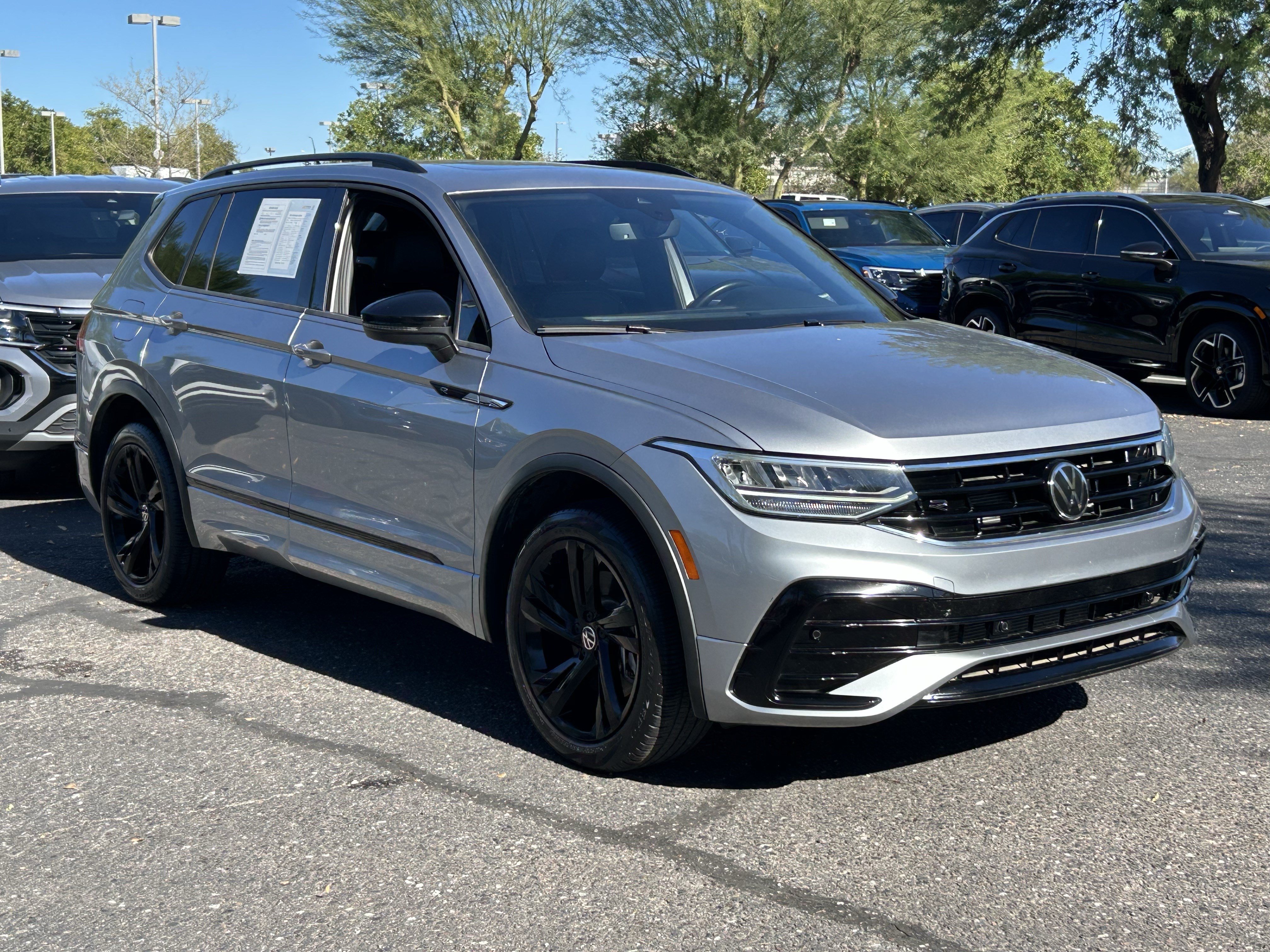 Used 2024 Volkswagen Tiguan SE R-Line FWD image 6
