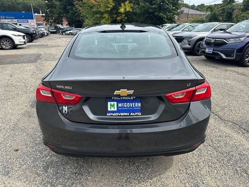 Used 2017 Chevrolet Malibu LT FWD image 4
