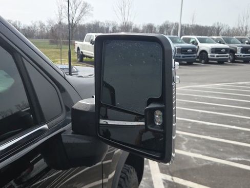 Used 2024 Chevrolet Silverado 3500 High Country w/ High Country Premium Package AWD/4WD image 6