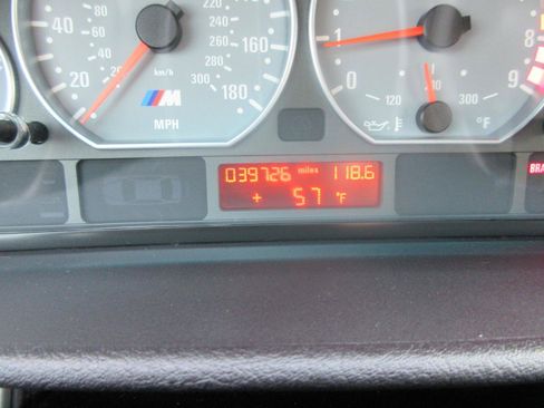 Used 2004 BMW M3 Coupe image 6