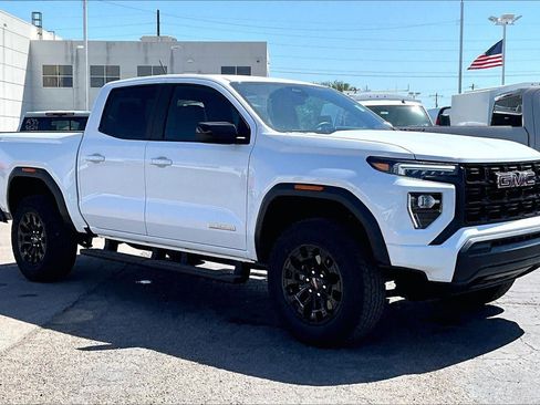 Used 2026 GMC Canyon Elevation AWD/4WD image 1