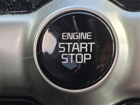 Used 2023 Kia Seltos S image 19