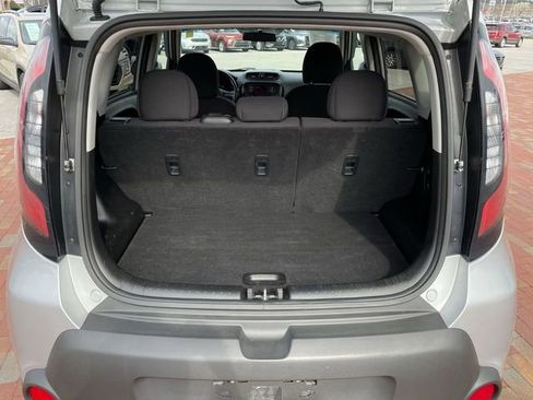 Used 2015 Kia Soul image 28