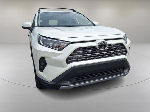 Used 2021 Toyota RAV4 Limited image 2