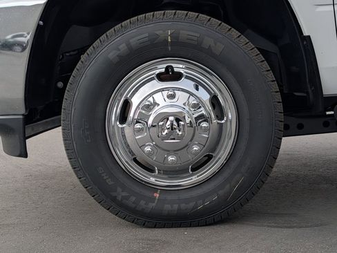 New 2026 RAM 3500 Tradesman AWD/4WD image 4