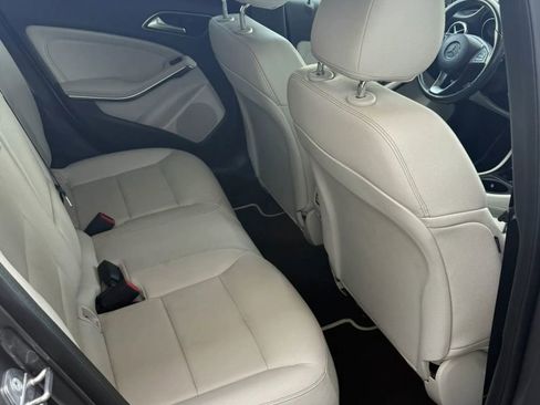 Used 2019 Mercedes-Benz GLA 250 w/ Premium Package image 14