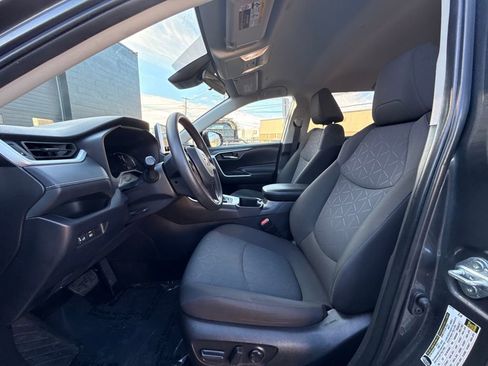 Used 2024 Toyota RAV4 XLE image 20