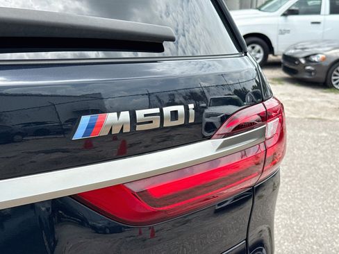 Used 2022 BMW X7 M50i w/ Executive Package AWD/4WD image 11