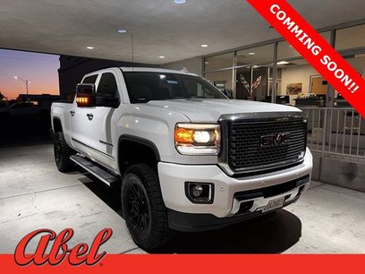 Used 2015 GMC Sierra 2500 Denali w/ Duramax Plus Package