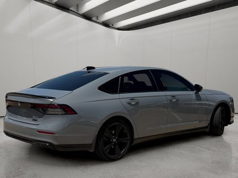 Used 2024 Honda Accord Sport image 6