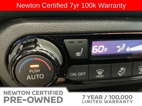 Used 2024 Nissan Kicks SR w/ SR Premium Package FWD image 30