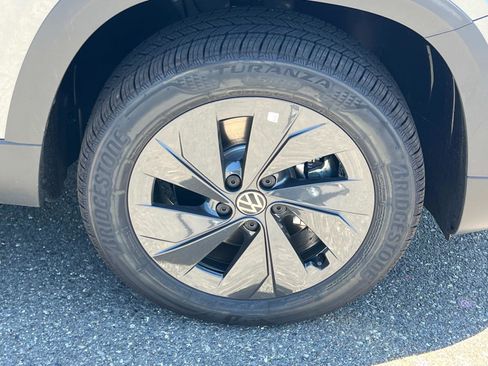 New 2025 Volkswagen Taos S image 26