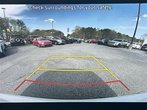 Used 2025 Hyundai Elantra Limited image 29