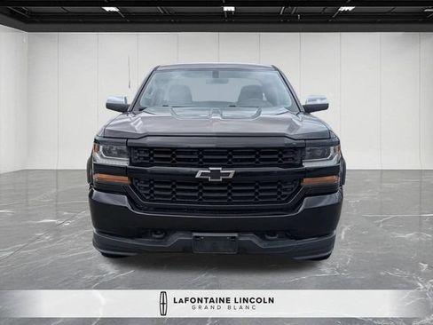 Used 2018 Chevrolet Silverado 1500 W/T w/ Black Out Edition AWD/4WD image 8