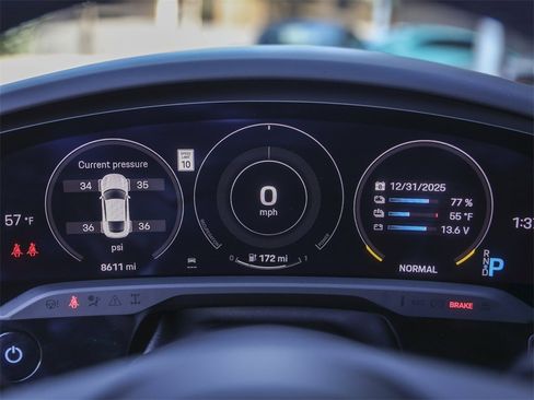 Certified 2022 Porsche Taycan Turbo image 17